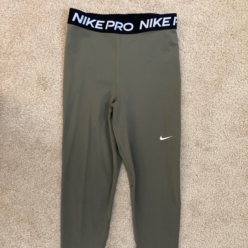 Nike leggings